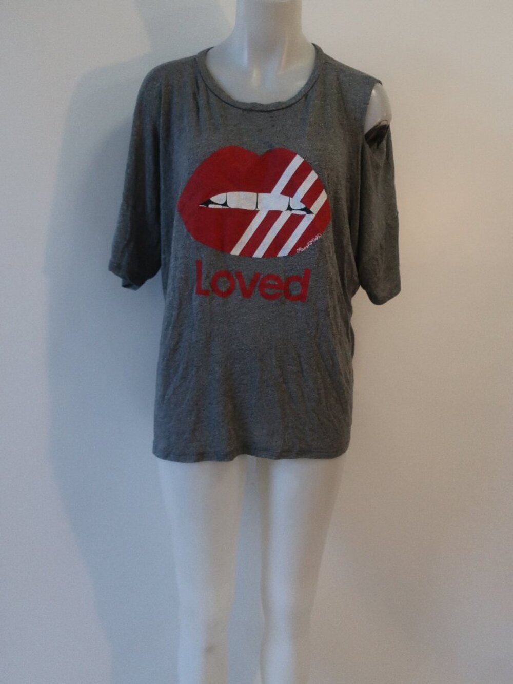 NWT Womens Lauren Moshi Gray, Red Lip "Loved" Drop Shoulder T-Shirt L